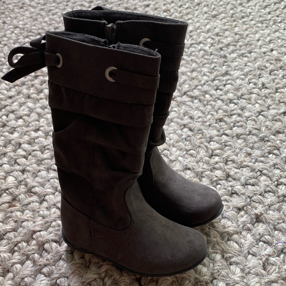 Toddler girl boots (NWT)